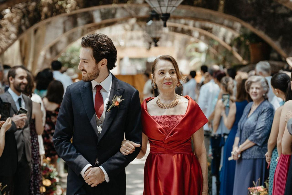 El vestido perfecto para la mamá de la novia o del novio