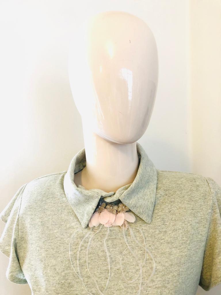 T-shirt eco couture con cuello.